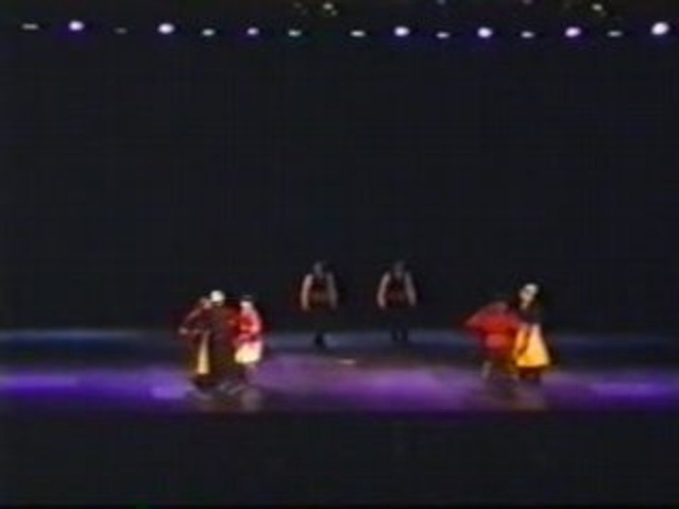 Danse bretonne - Korriganed - Eskell an Elorn 1999