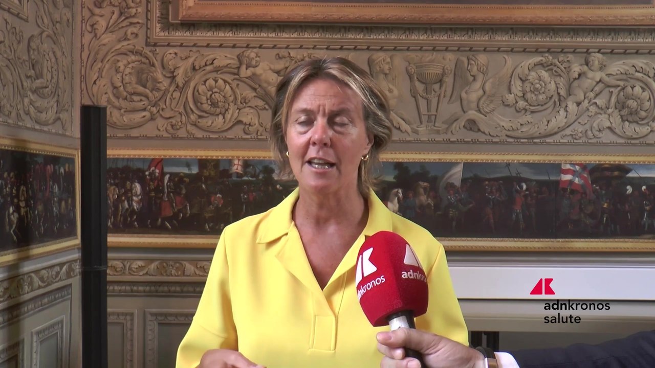 Salute: Lorenzin (Health & Science), ?una legge che protegga i minori da web, ai e social?
