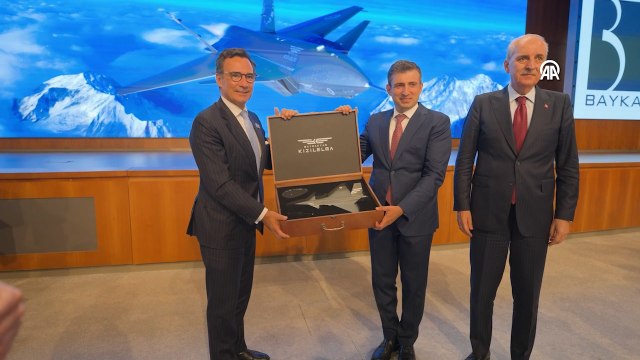 Baykar Yönetim Kurulu Başkanı Selçuk Bayraktar, NATO parlamenterlerine KIZILELMA'yı anlattı