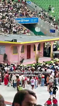 Pourquoi la casita de Bad Bunny fait autant polémique pendant sa tournée mondiale ?