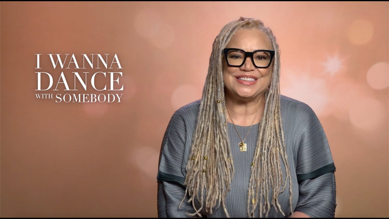 Al cinema 'Whitney Houston', l'intervista alla regista Kasi Lemmons