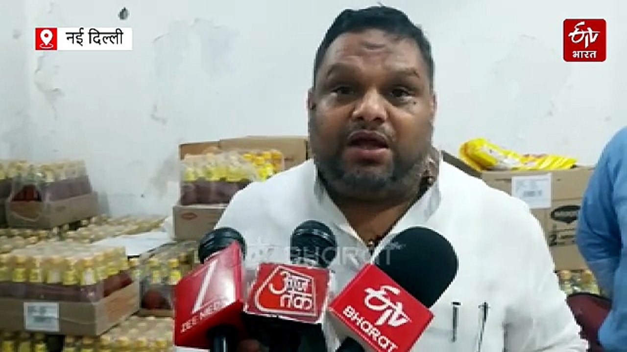 दिल्ली: धड़ल्‍ले से चल रहा था खाद्य सामग्री की एक्सपायरी डेट बदलने का कारोबार, एनएचआरसी के छापे में हुए कई खुलासे