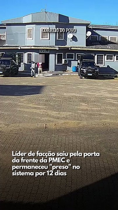 VÍDEO: líder de facção deixa presídio de Charqueadas pela porta da frente