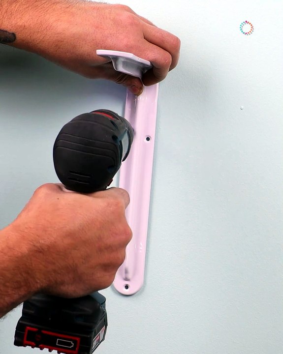 Simple trick for sturdy shelf installation