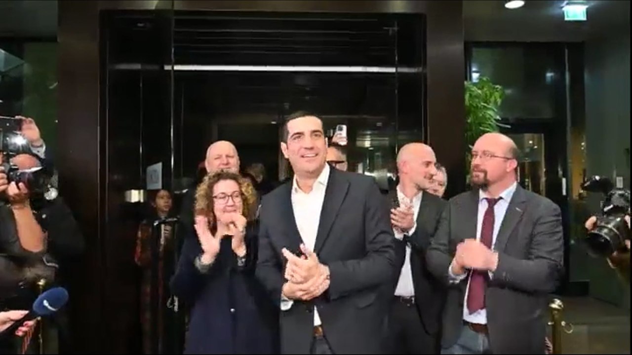 L'arrivo di De Pascale in Regione Emilia-Romagna dopo la vittoria