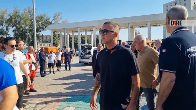 Scampia, i funerali delle tre vittime del crollo