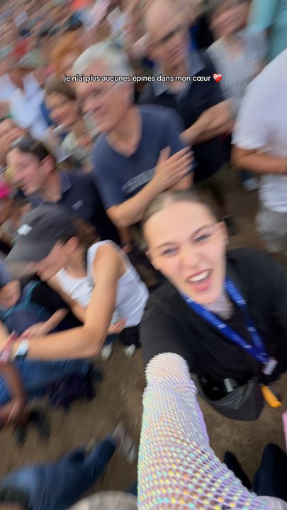 Vanessa Paradis est la !!
