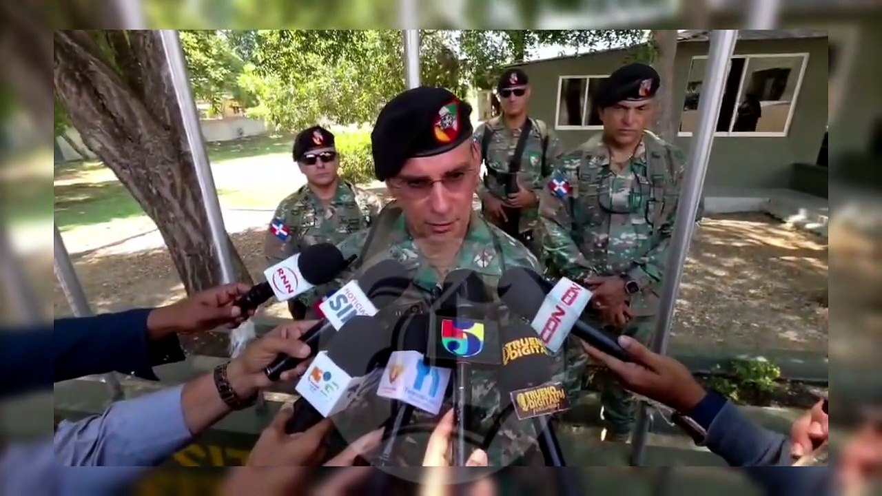 Comandante del Ejército realiza recorrido por unidades fronterizas en provincias Elías Piña y Dajabón
