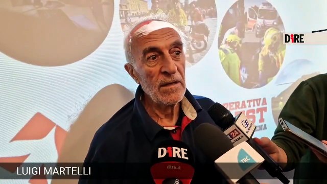 Il suo cuore si ferma, ma tre giovani lo salvano con il massaggio cardiaco: lieto fine a Bologna