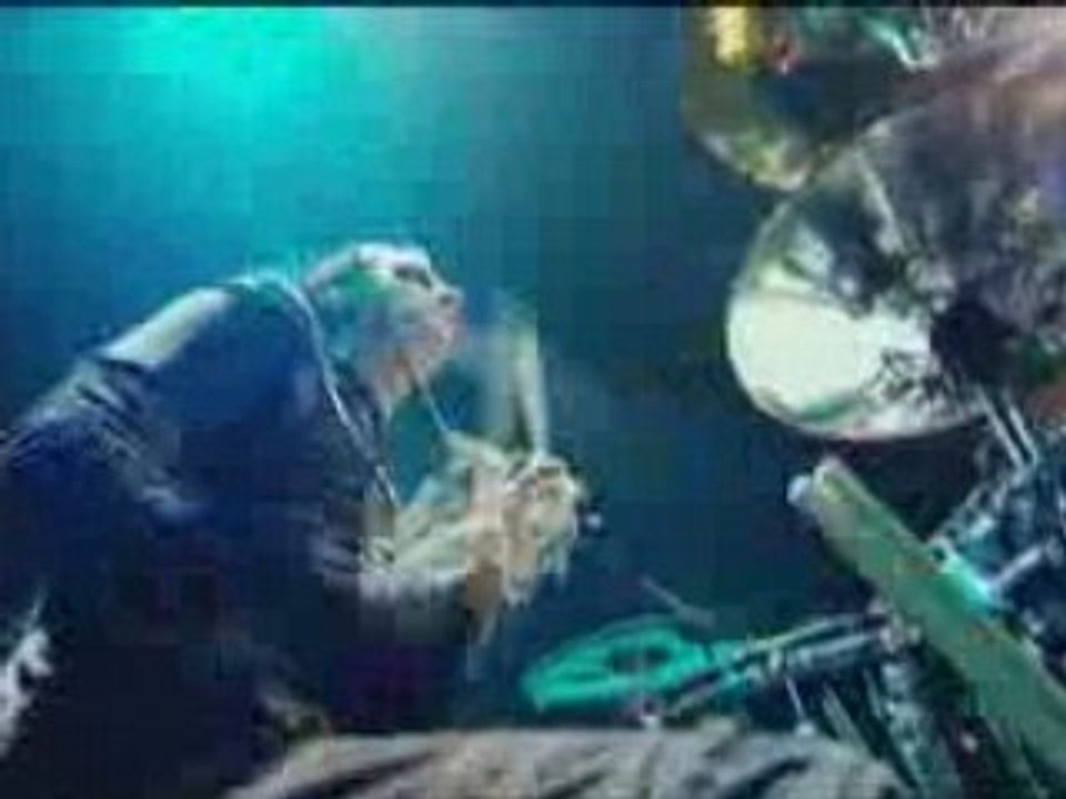 NewBorn - Hullabaloo