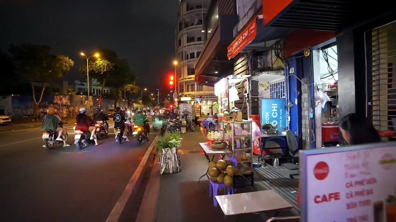 Full Night Street View of Downtown HCMC – Nguyen Hue Walking Street & Bach Dang Waterfront