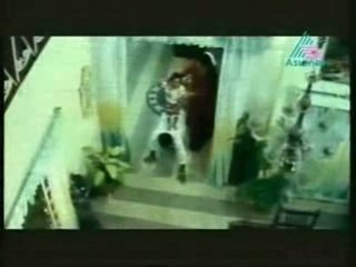 Aayiram Naavulla Ananthan -- Mammootty Gowthami Part 03.mp4