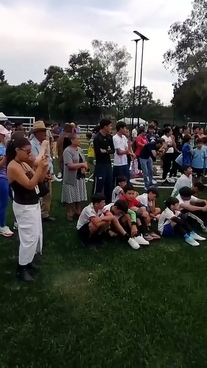 Inauguran en deportivas de Irapuato 3 canchas nuevas de fútbol con pasto sintético