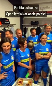 VIDEO | L'intesa tra Renzi e Schlein a campo largo e La Russa alla Oronzo Canà: la partita del cuore diventa parodia della politica italiana