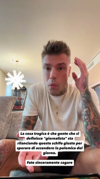 Un minuto di silenzio per Gioele ma non si placano le polemiche su Fedez. Ecco cosa è successo