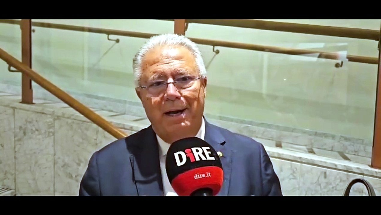 Simeo al ministro Bernini: "Terapia estetica entri nel percorso di laurea di medicina e odontoiatria"