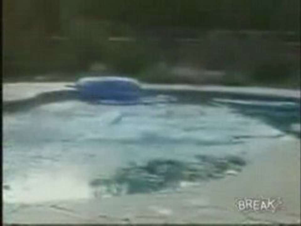 Kid Gets Pushed Into Pool With iPhone