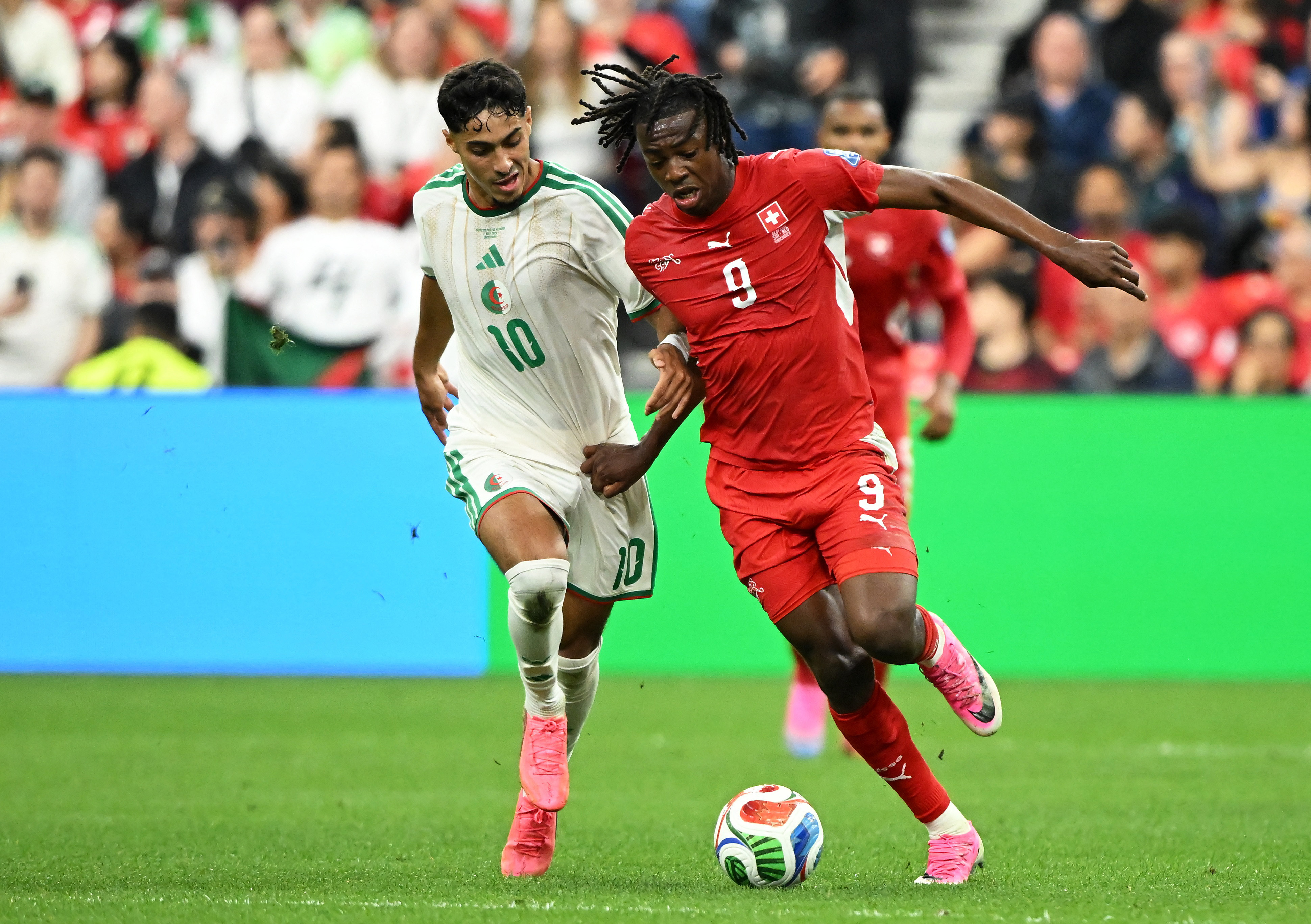 Coupe du Monde 2026 : la Suisse maîtrise l'Algérie et rejoint les huitièmes de finale