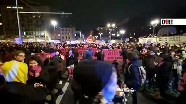 FOTO | VIDEO | 'Disarmiamo patriarcato', in 5.000 a Bologna per il corteo contro la violenza sulle donne
