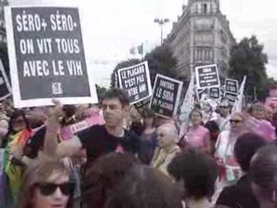 gay pride 2008 : act up & aides