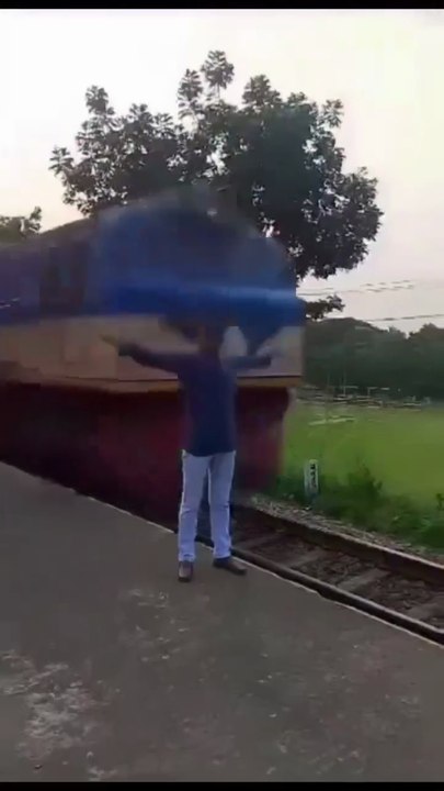 Boy Narrowly Escapes Death Trying a Dangerous Train Stunt