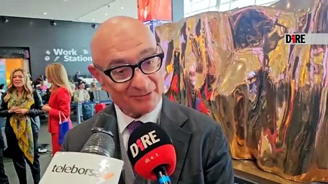 La 'Grande folla n.1' a Fiumicino, Nunziata (Adr): Omaggio ai passeggeri