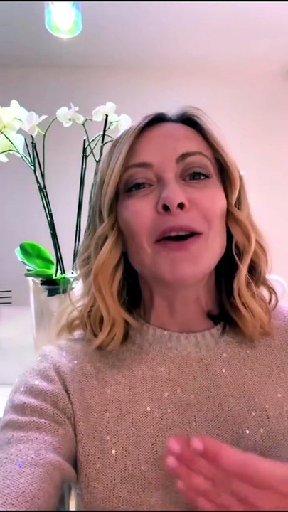 Gli auguri della premier Meloni a tutte le mamme