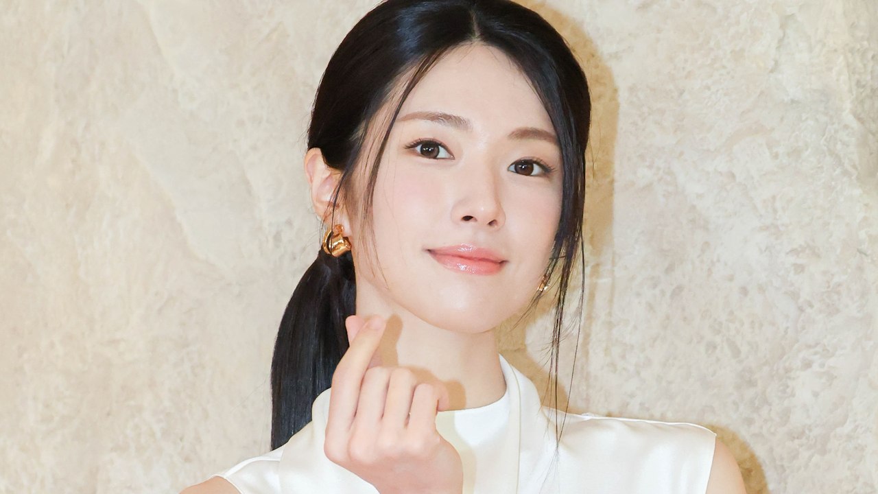 '참교육' 하영(Ha Young), 눈부신 미모 #하영 #hayoung #참교육