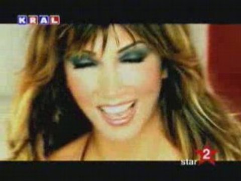 Hande Yener-Sen Yoluna Ben Yoluma (Balon) Klip