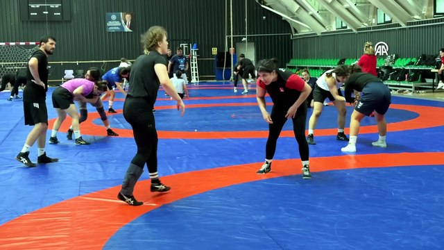 20 Yaş Altı Kadın Güreş Milli Takımı'nın hedefi Avrupa şampiyonluğu | Ajansspor | AA