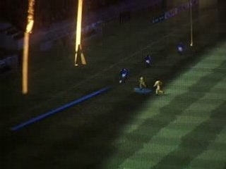 magnifique reprise de volée de louis saha!!