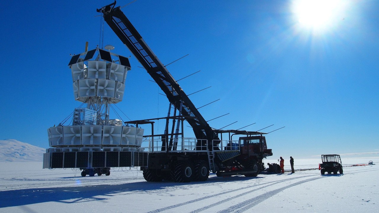 NASA balloon spots puzzling radio signals from Antarctic ice
