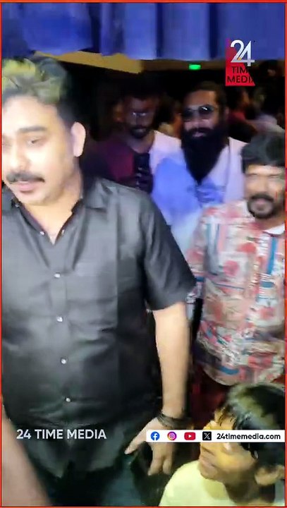 👀 'ആരൂപി' ഹിറ്റാണോ? 🍿  ഫസ്റ്റ് ഷോ കഴിഞ്ഞ് പ്രേക്ഷകർ പറയുന്നത് കേൾക്കാം. നിങ്ങൾ കണ്ടിട്ടുണ്ടെങ്കിൽ ഒരു വാക്കിൽ റിവ്യൂ പറയൂ! 👇#Aroopi #AroopiMovie #AroopiReview #FirstShowReview #PublicReview #FDFS #MalayalamCinema #Mollywood #MovieReview #AudienceReview