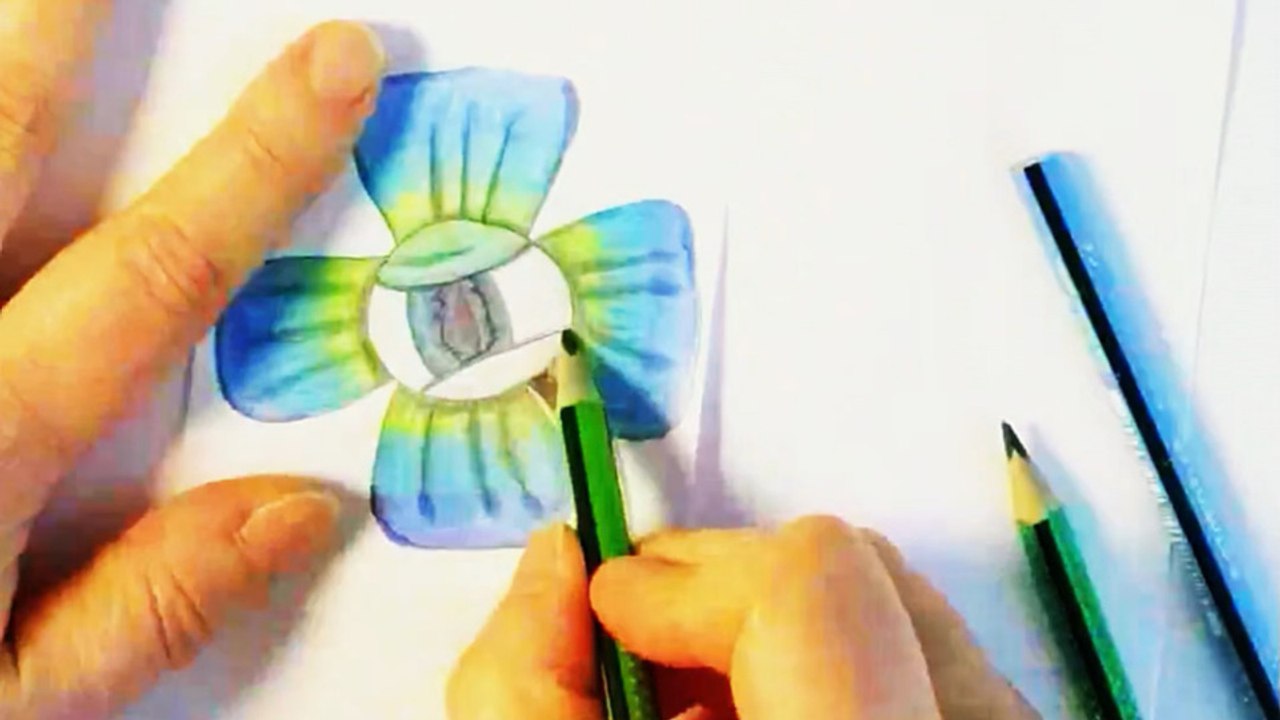 Pure relaxing: coloring a surreal clover