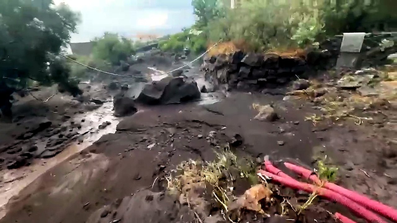 Ginostra, bomba d'acqua e nuovi disastri