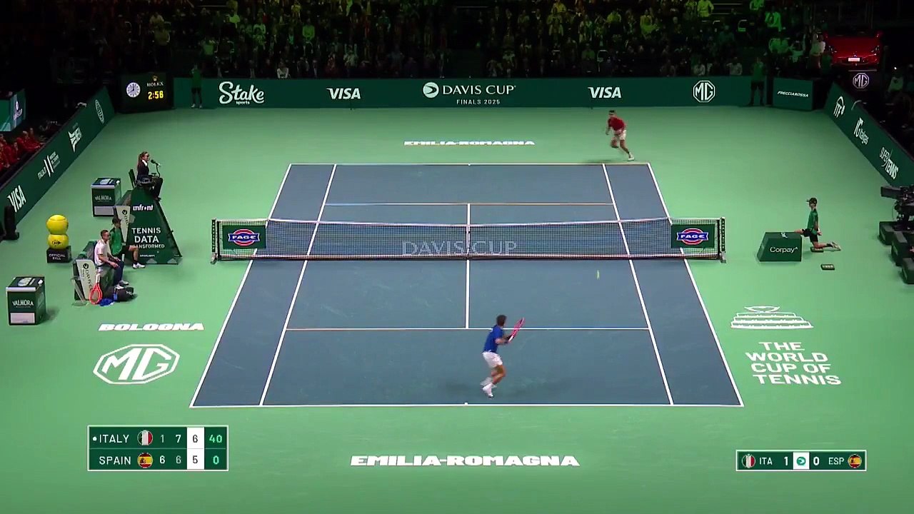 L'italia vince la Coppa Davis: il punto decisivo di Flavio Cobolli