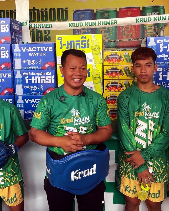 លោក បឺត សំខាន់ លេចស្នាមញញឹមចាត់ទុក ការទ្រទ្រង់ពី ក្រុមហ៊ុនវឌ្ឍនៈ ជាគ្រឹះសម្រាប់ក្លិបលោកឆ្ពោះទៅរកភាពអាជីព