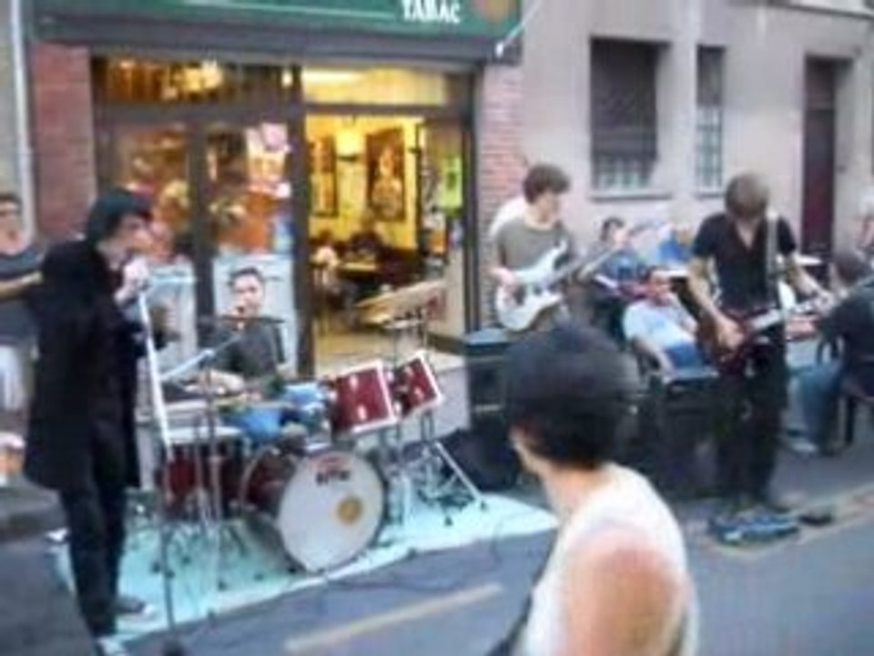 Drunk sheep- the warmth   live cover