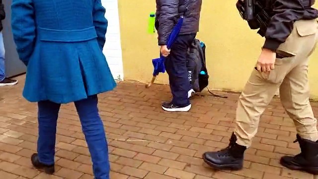 Adolescente é encaminhado à delegacia após confusão em colégio estadual no Centro de Cascavel