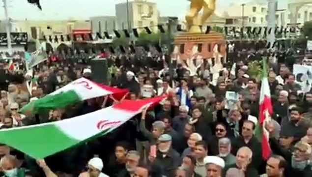 Iran, in migliaia ai funerali delle vittime del raid sulla scuola di Minab