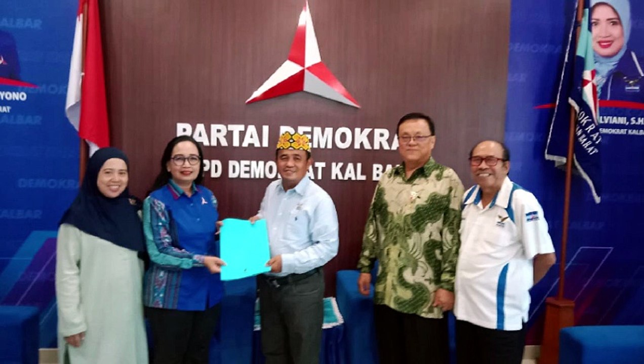 Suryadman Gidot, Ambil Formulir Pendaftaran Bakal Calon Ketua DPD Partai Demokrat Provinsi Kalimantan Barat