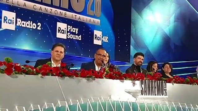 Sanremo 2026, Conti risponde alle polemiche sul cast: Poche donne in gara? Io scelgo le canzoni