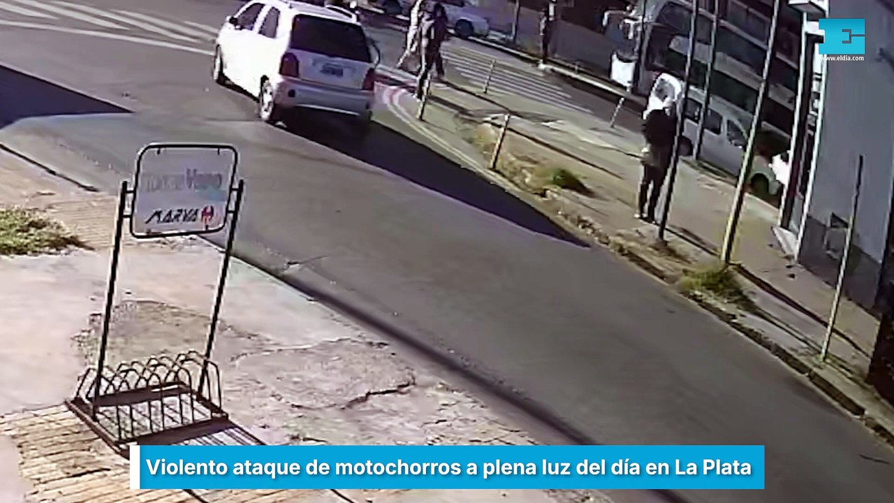 Violento ataque de motochorros a plena luz del día en La Plata