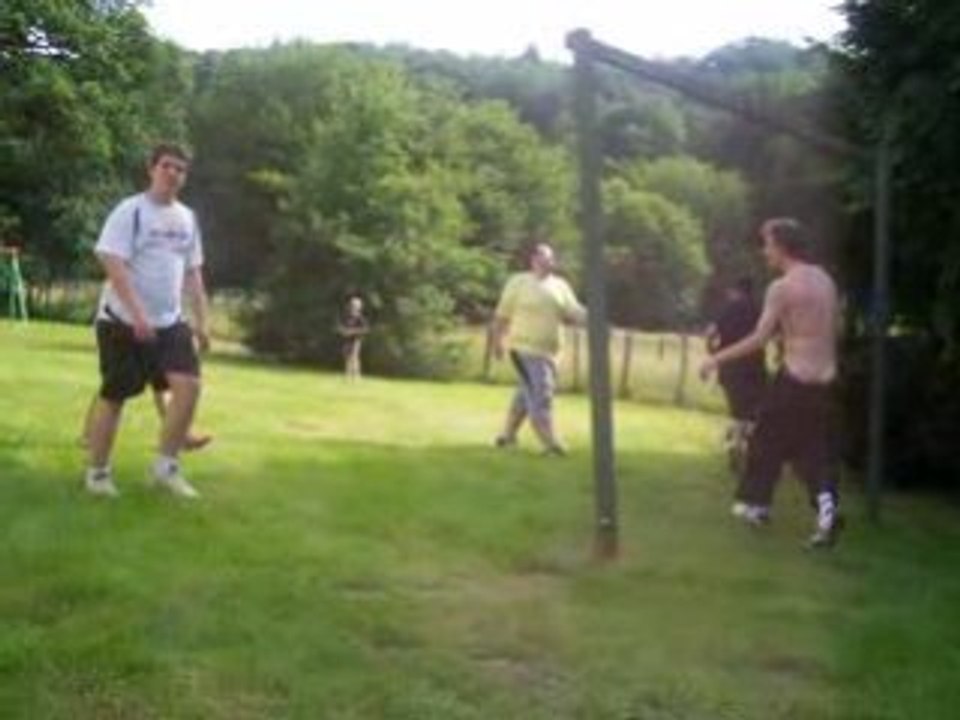 foot entre potes