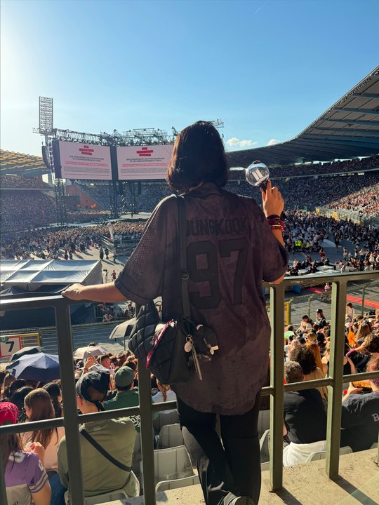 BTS World Tour - Bruxelles 2nd July (SURPRISE SONG - ON)