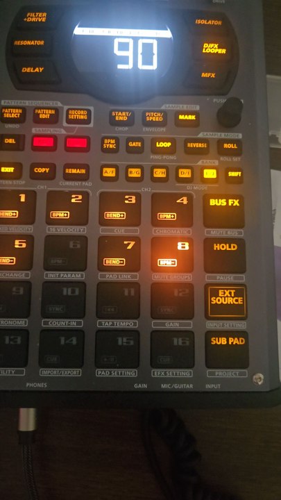 ROLAND  Sp404  Mk2 Short Pad Feedback  sound