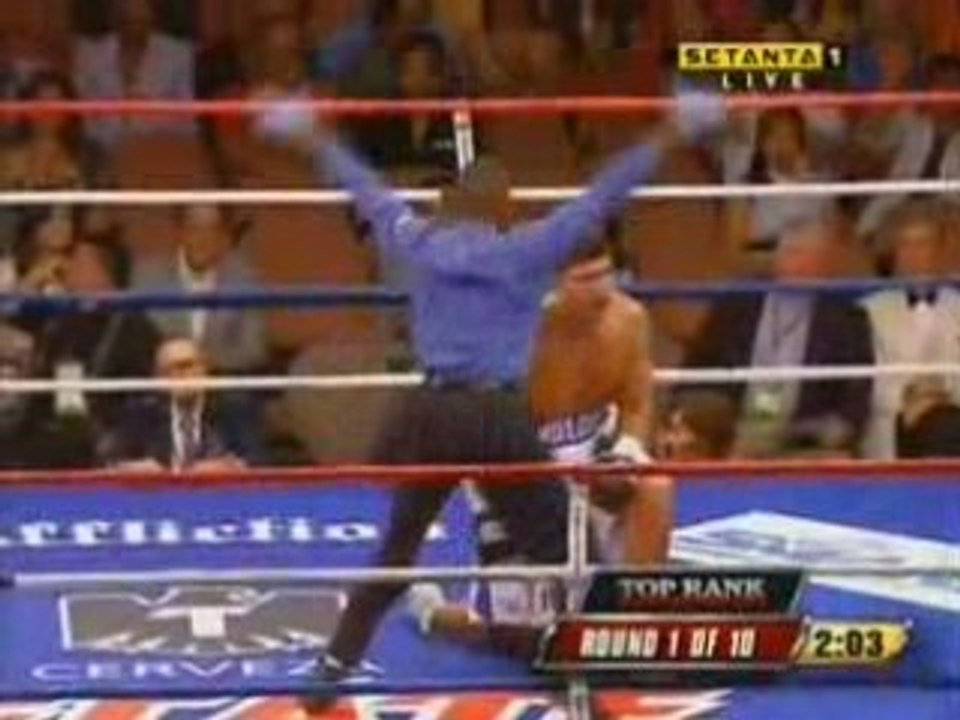 Monte Barrett Vs. tye Fields