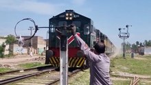 Driver take a token ring with ful speed