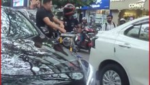 Mercedes Co-Passenger Allegedly Slaps Biker in Bengaluru, Video Goes Viral
