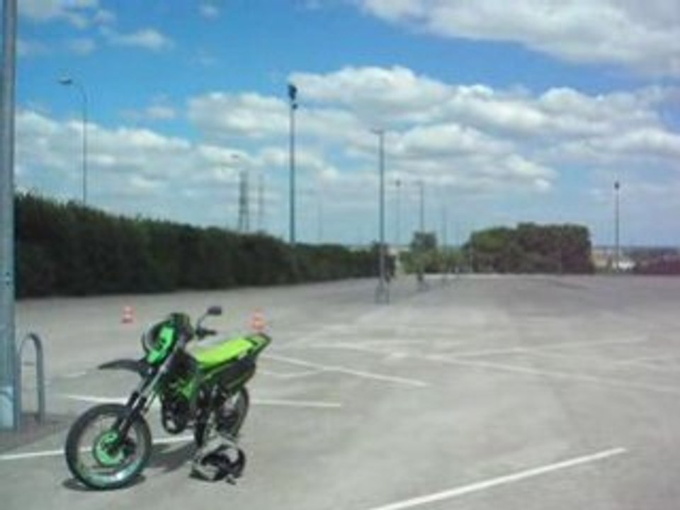 rassemblement dijon scoot et 50cc rs kawa VS rs marlboro